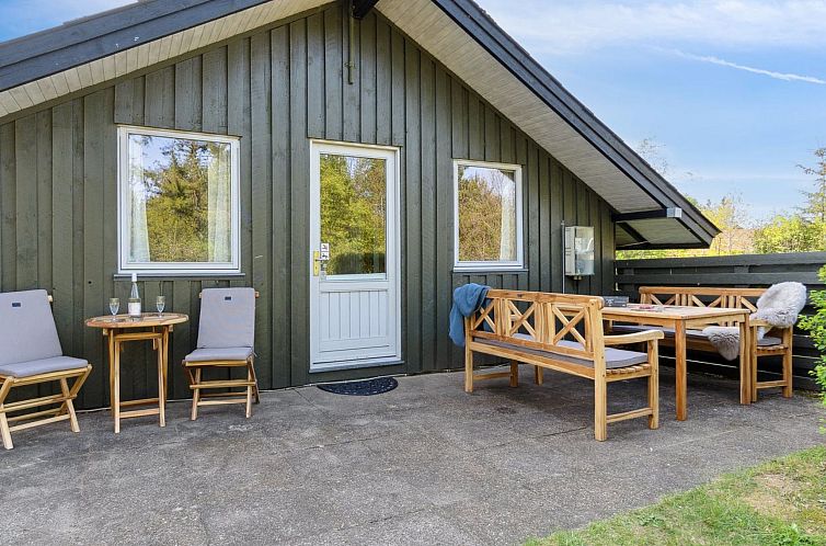 Vakantiehuis "Irlin" - 600m from the sea