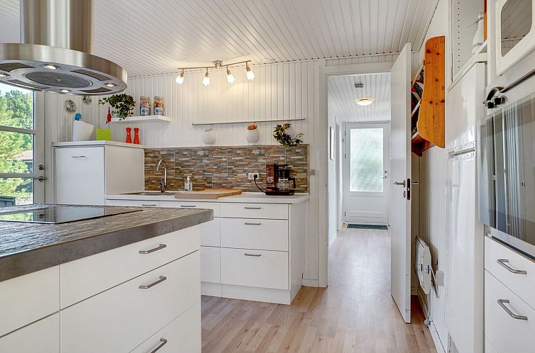 Vakantiehuis "Dorith" - 100m from the sea