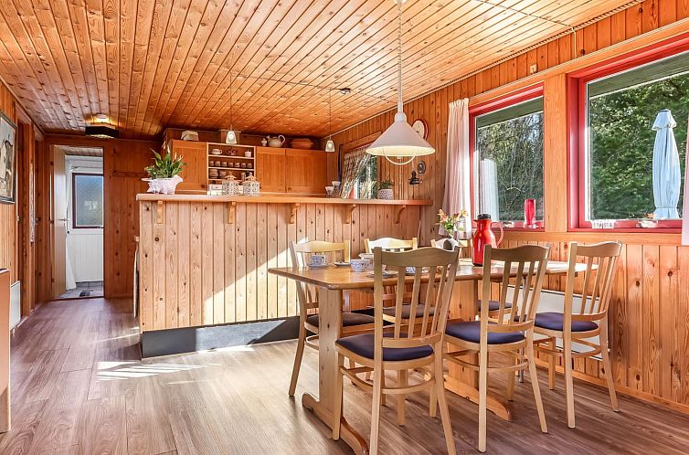 Vakantiehuis "Bedri" - 150m from the sea