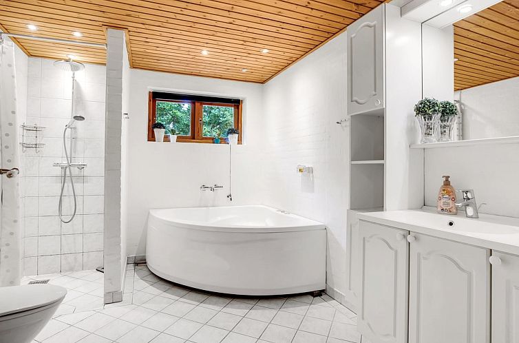 Vakantiehuis "Ahnandia" - 200m from the sea