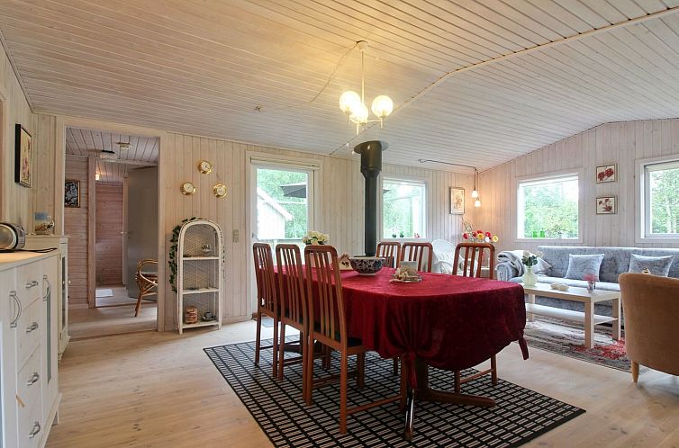 Vakantiehuis "Elmer" - 400m from the sea