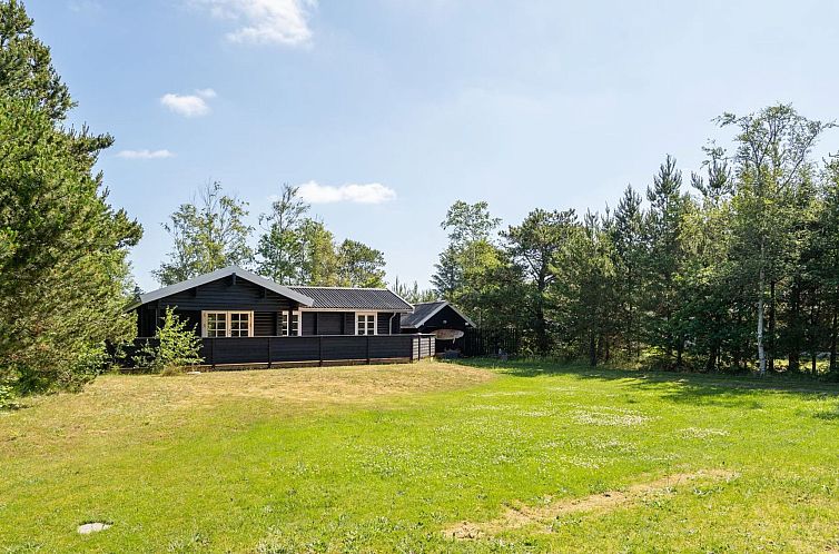 Vakantiehuis "Dorthea" - 200m from the sea