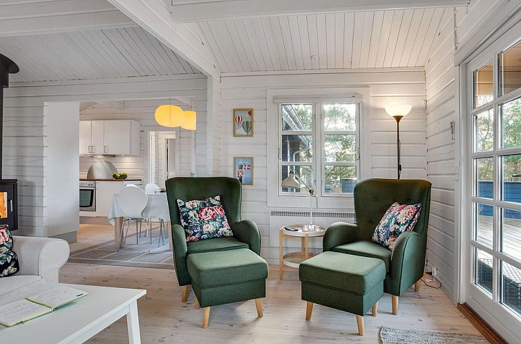 Vakantiehuis "Dorthea" - 200m from the sea