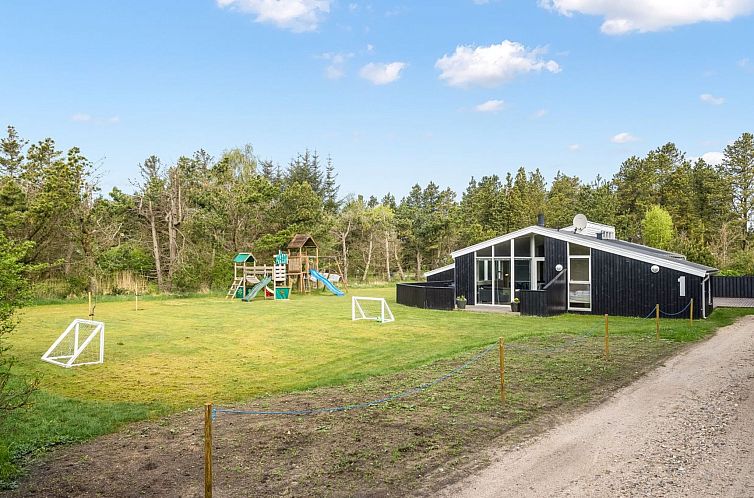 Vakantiehuis "Halwarth" - 250m from the sea