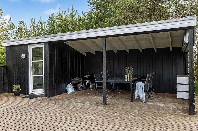 Vakantiehuis "Halwarth" - 250m from the sea