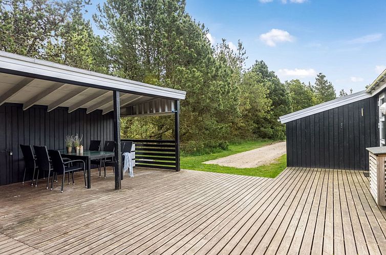 Vakantiehuis "Halwarth" - 250m from the sea