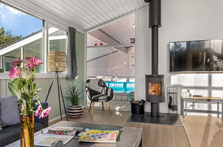 Vakantiehuis "Halwarth" - 250m from the sea