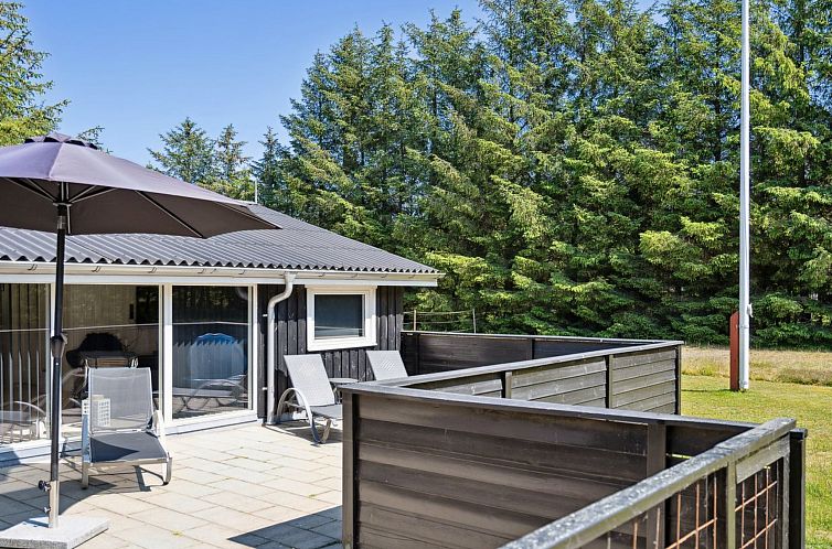 Vakantiehuis "Ally" - 250m from the sea