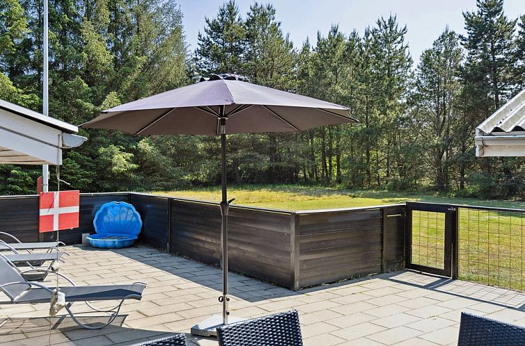 Vakantiehuis "Ally" - 250m from the sea