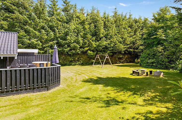 Vakantiehuis "Amundi" - 500m from the sea