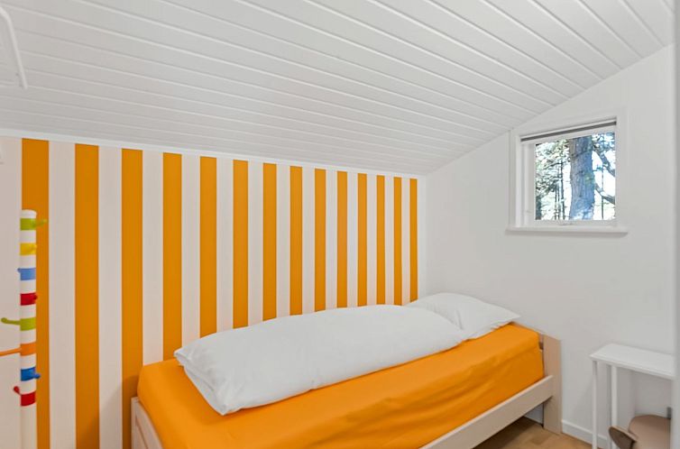 Vakantiehuis "Alona" - 250m from the sea