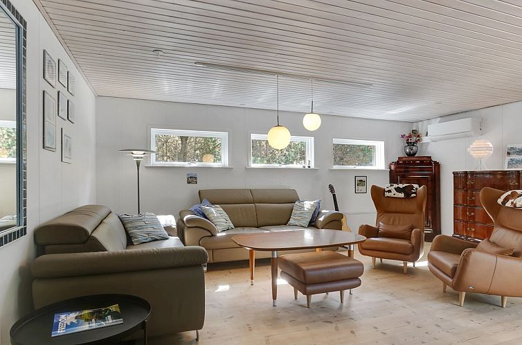 Vakantiehuis "Alona" - 250m from the sea