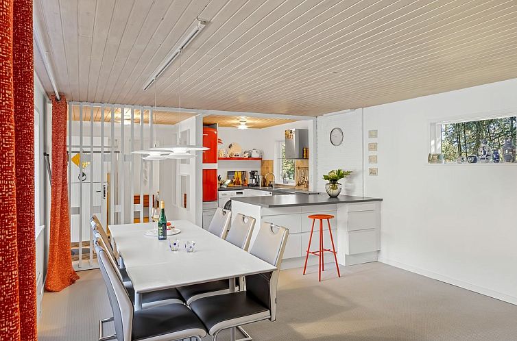 Vakantiehuis "Alona" - 250m from the sea