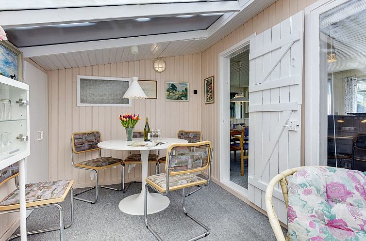 Vakantiehuis "Gangulf" - 150m from the sea