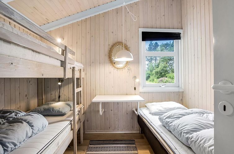 Vakantiehuis "Tabithe" - 500m from the sea