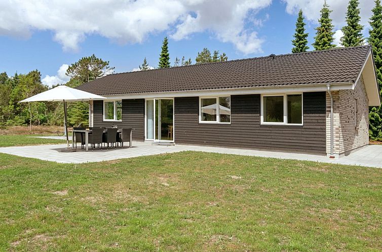 Vakantiehuis "Alona" - 250m from the sea