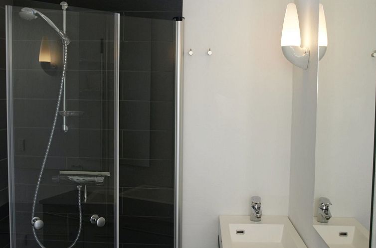 Vakantiehuis "Jonce" - 400m from the sea