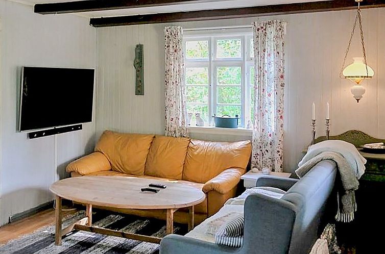 Vakantiehuis "Laurine" - 2.7km from the sea