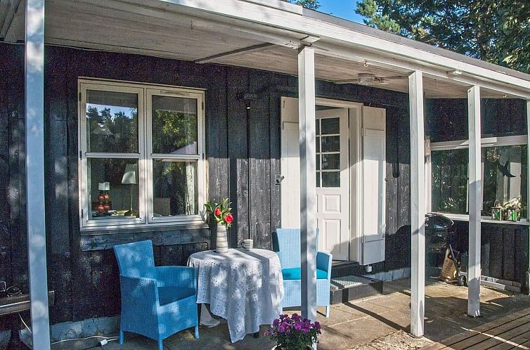 Vakantiehuis "Laurine" - 2.7km from the sea