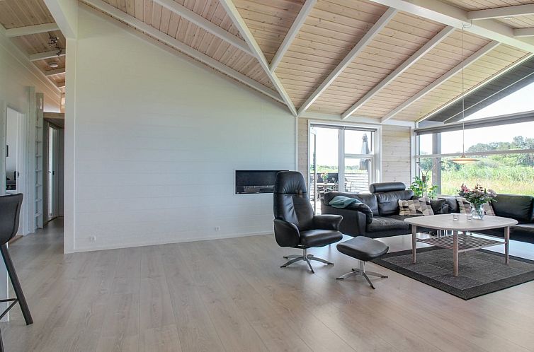 Vakantiehuis "Ariadne" - 900m from the sea