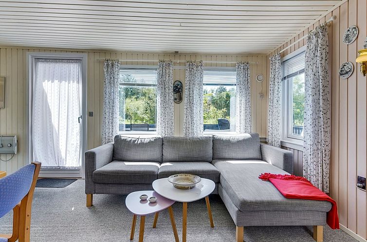 Vakantiehuis "Gangulf" - 150m from the sea