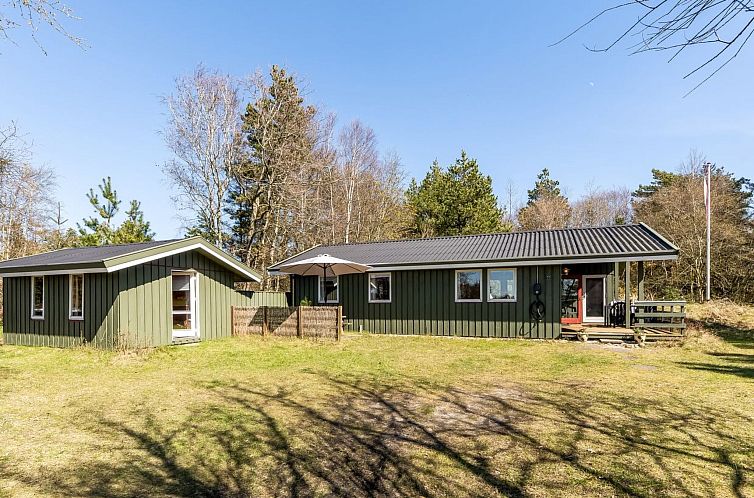 Vakantiehuis "Bedri" - 150m from the sea