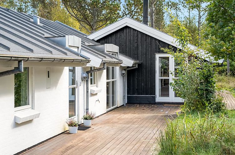 Vakantiehuis "Reinfried" - 250m from the sea