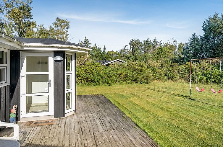 Vakantiehuis "Martina" - 500m from the sea