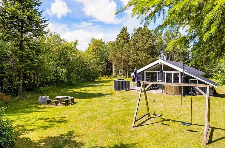 Vakantiehuis "Amundi" - 500m from the sea