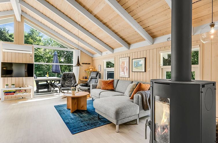 Vakantiehuis "Amundi" - 500m from the sea