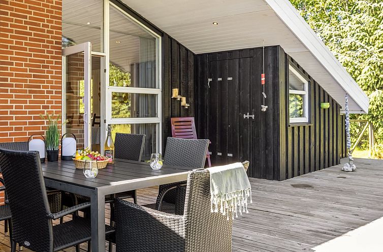 Vakantiehuis "Olli" - 600m from the sea