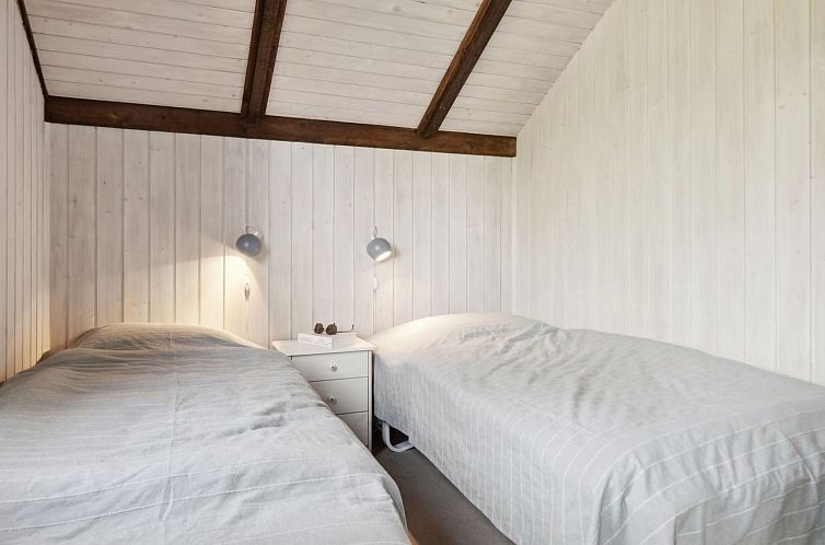 Vakantiehuis "Irlin" - 600m from the sea