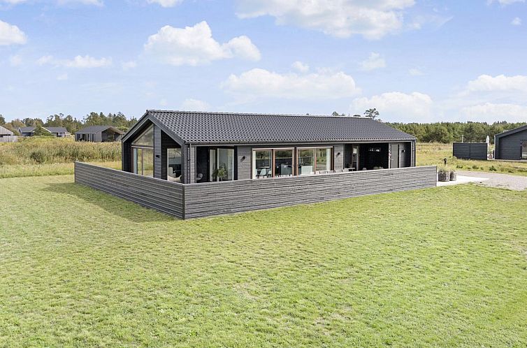 Vakantiehuis "Frithbjorn" - 900m from the sea
