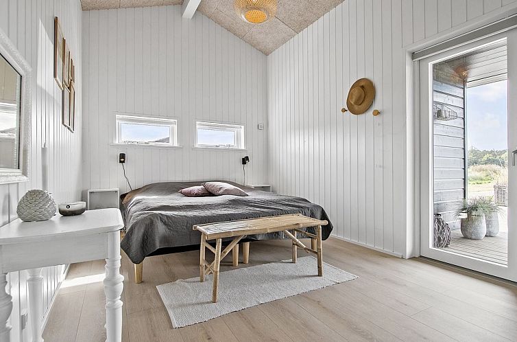 Vakantiehuis "Frithbjorn" - 900m from the sea