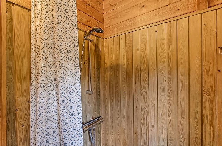 Vakantiehuis "Aksinja" - 500m from the sea