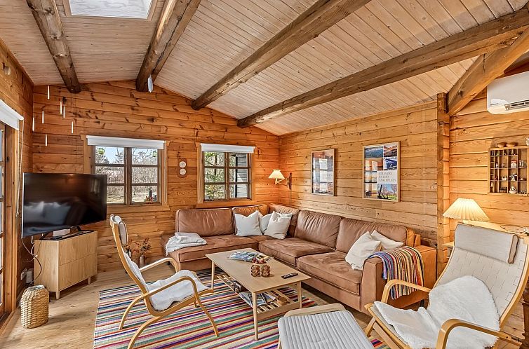 Vakantiehuis "Aksinja" - 500m from the sea