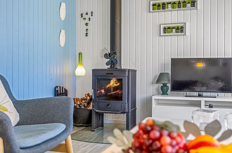 Vakantiehuis "Nedzad" - 500m from the sea