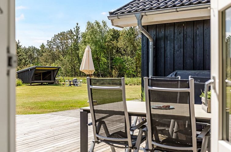 Vakantiehuis "Oddvar" - 400m from the sea
