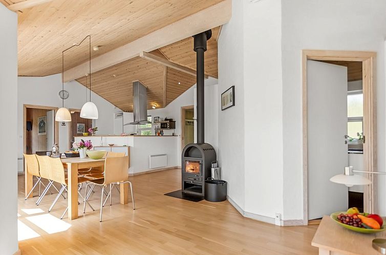 Vakantiehuis "Oddvar" - 400m from the sea