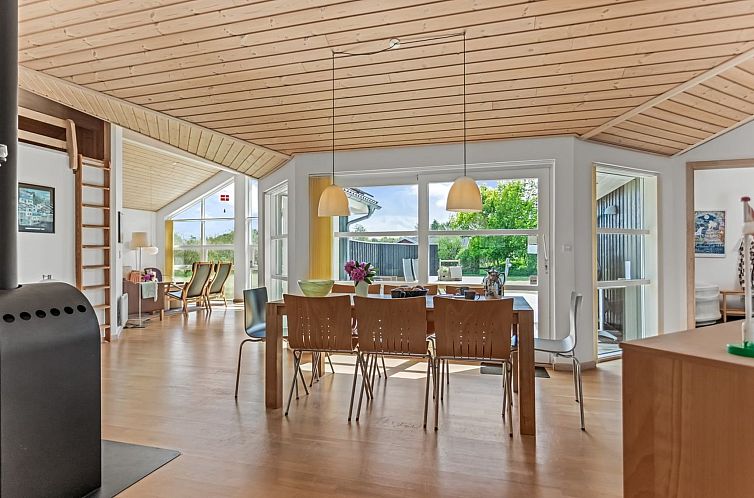 Vakantiehuis "Oddvar" - 400m from the sea