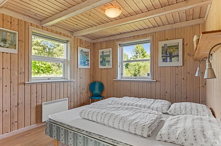 Vakantiehuis "Oddvar" - 400m from the sea