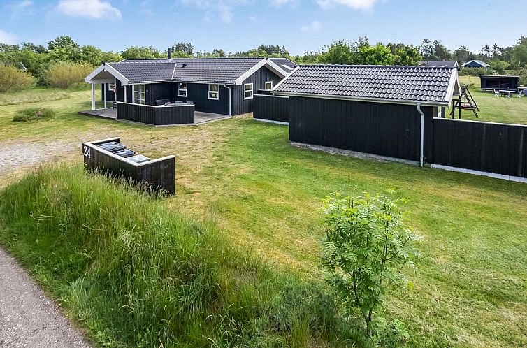 Vakantiehuis "Oddvar" - 400m from the sea