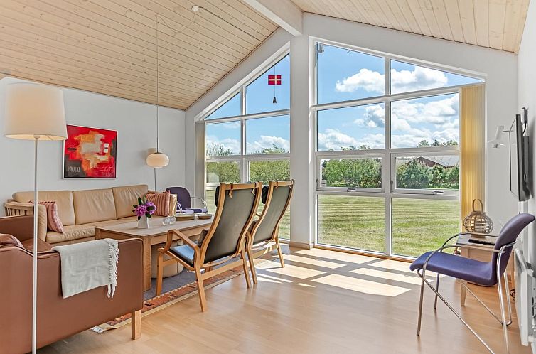 Vakantiehuis "Oddvar" - 400m from the sea