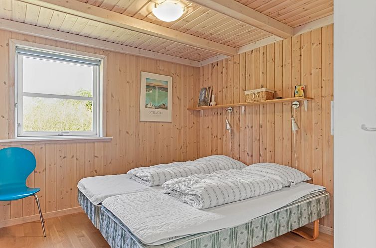 Vakantiehuis "Oddvar" - 400m from the sea