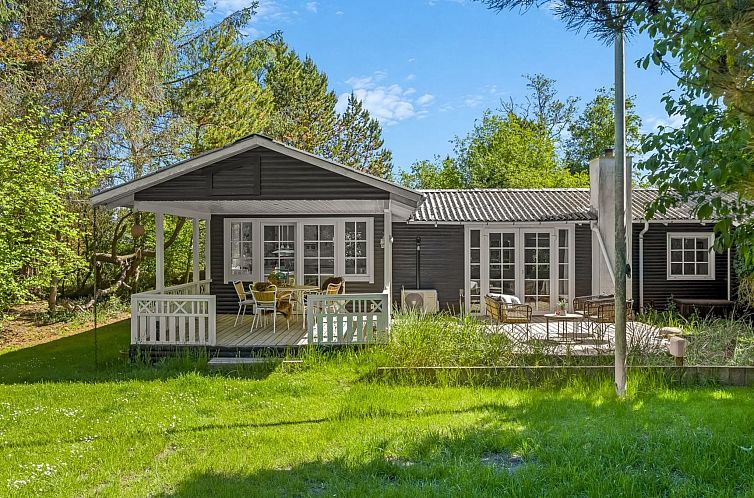 Vakantiehuis "Volmer" - 500m from the sea