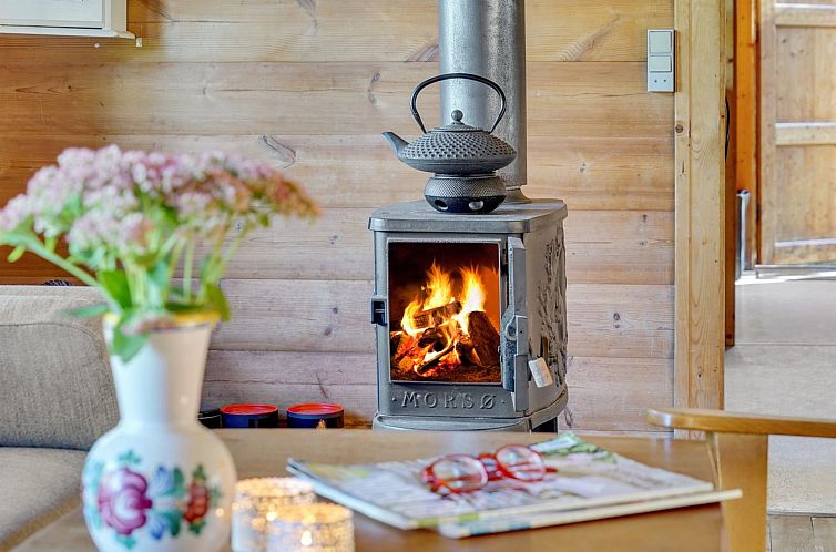 Vakantiehuis "Thrine" - 100m to the fjord