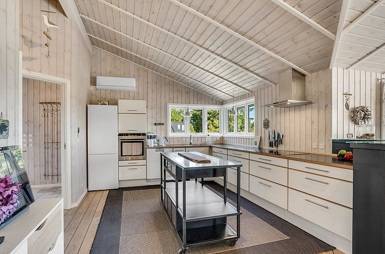 Vakantiehuis "Eljas" - 200m to the fjord