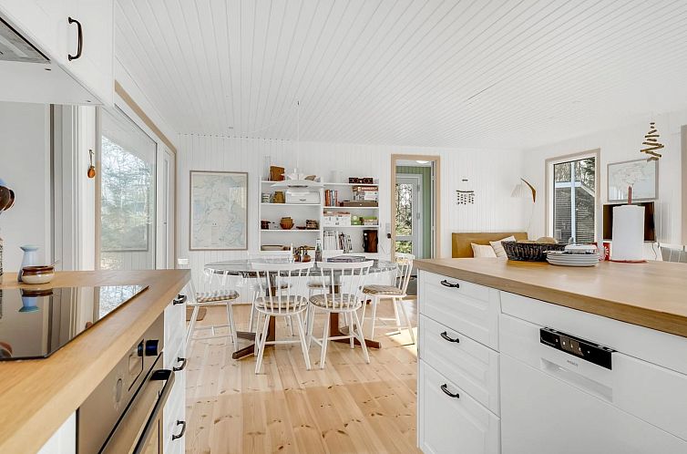 Vakantiehuis "Elisabete" - 200m to the fjord