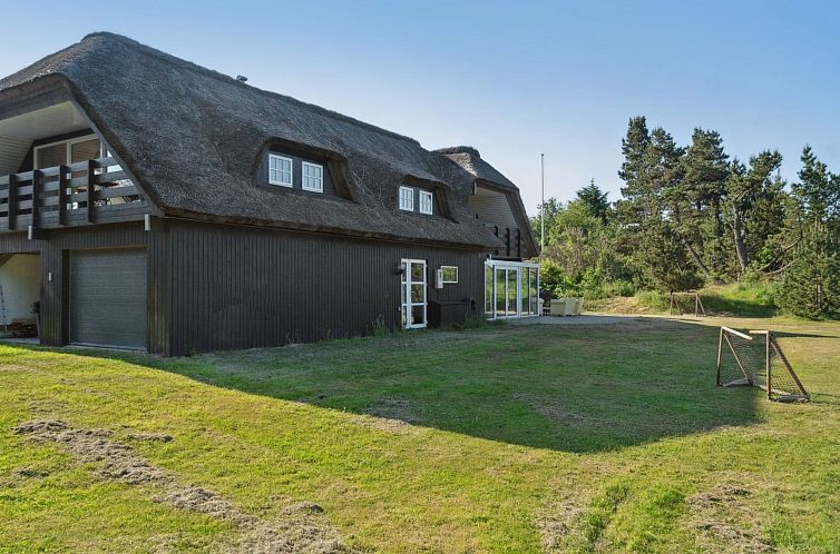 Vakantiehuis "Bjarnger" - 200m from the sea