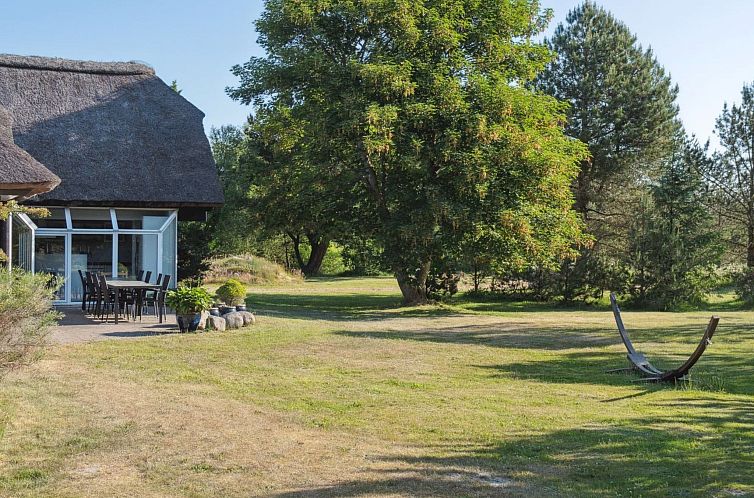 Vakantiehuis "Bjarnger" - 200m from the sea